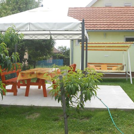 Apartmán Nora Apartman Balatonfůzfő Exteriér fotografie