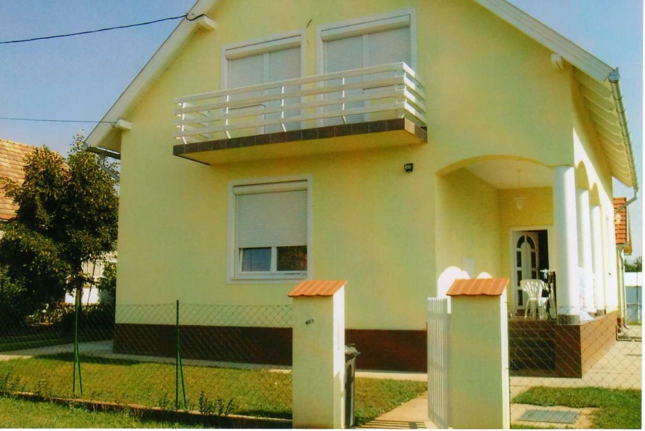 Apartmán Nora Apartman Balatonfůzfő Exteriér fotografie